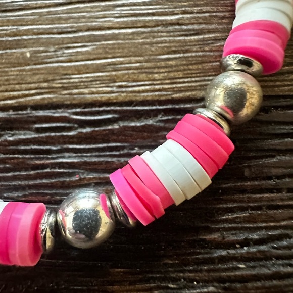 Hand Crafted Pink and White Bracelet - Picture 4 of 6